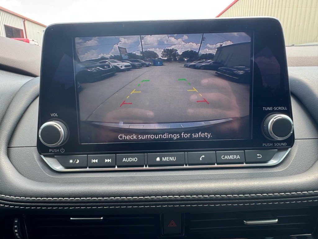 2022 Nissan Rogue Image 10