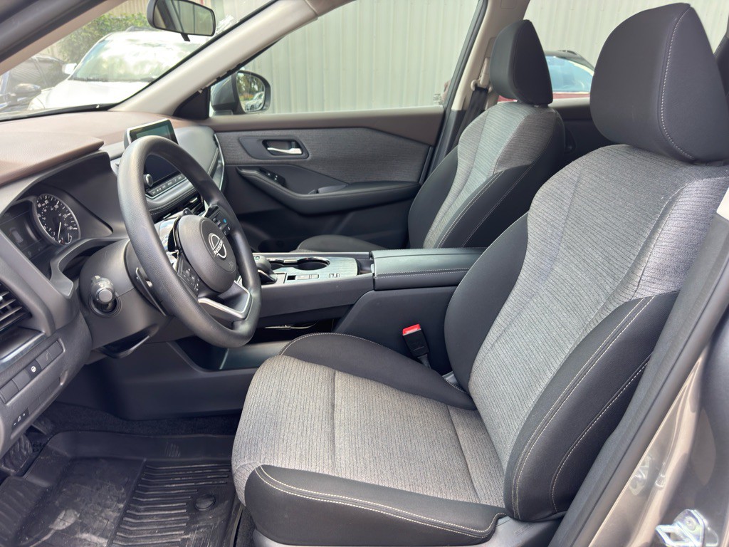 2022 Nissan Rogue Image 13