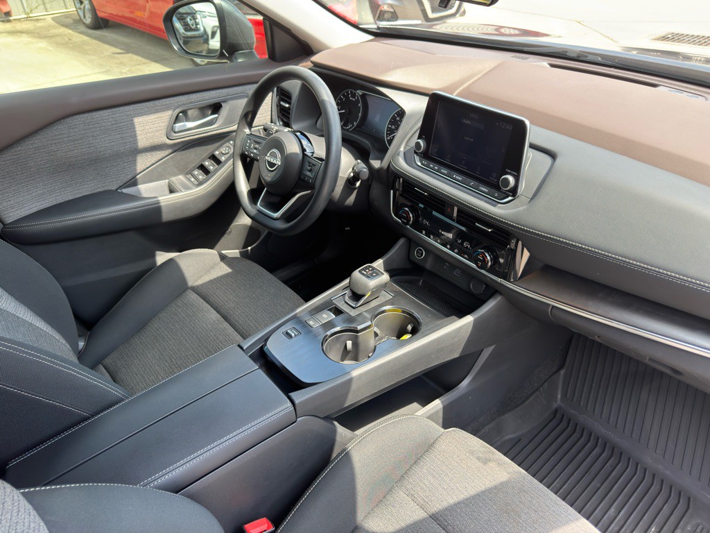 2022 Nissan Rogue Image 24