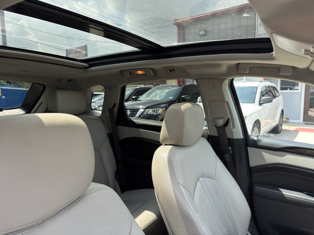 2016 Cadillac SRX Image 22