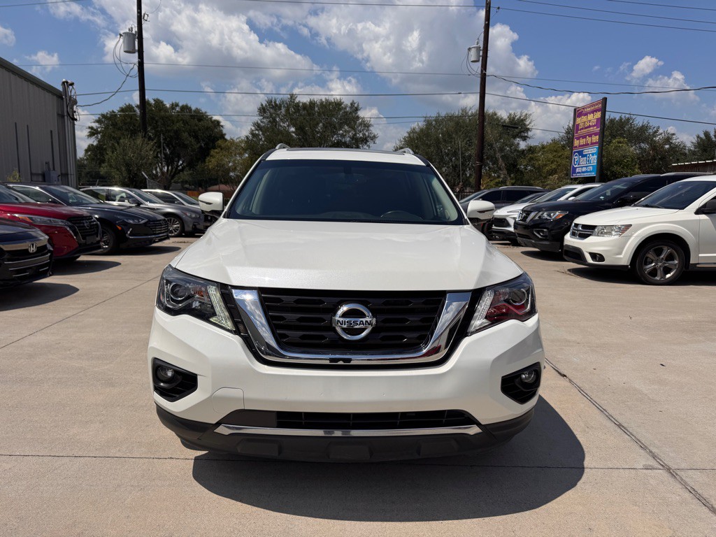 2017 Nissan Pathfinder Image 3