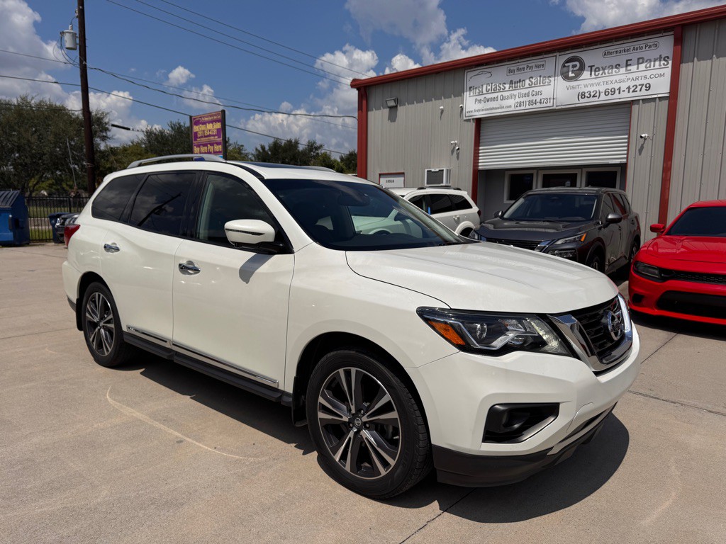 2017 Nissan Pathfinder Image 4