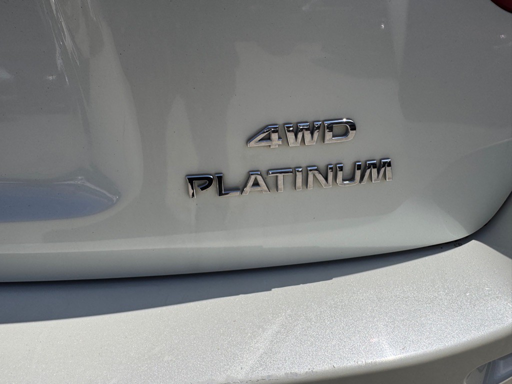 2017 Nissan Pathfinder Image 8