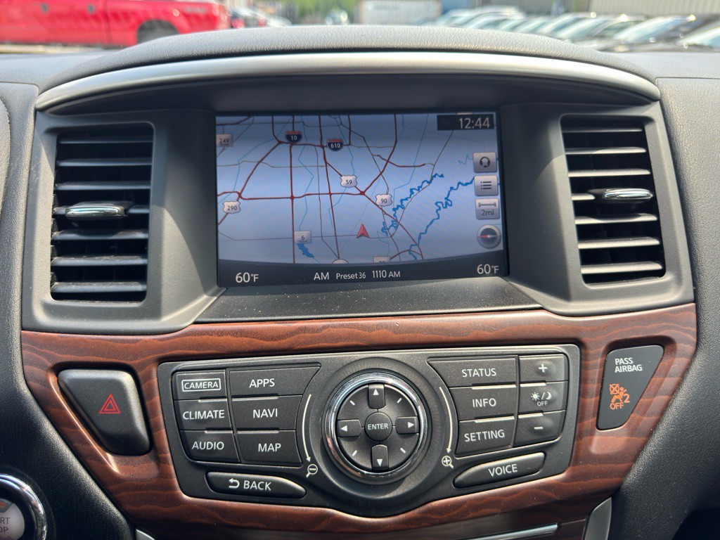 2017 Nissan Pathfinder Image 12