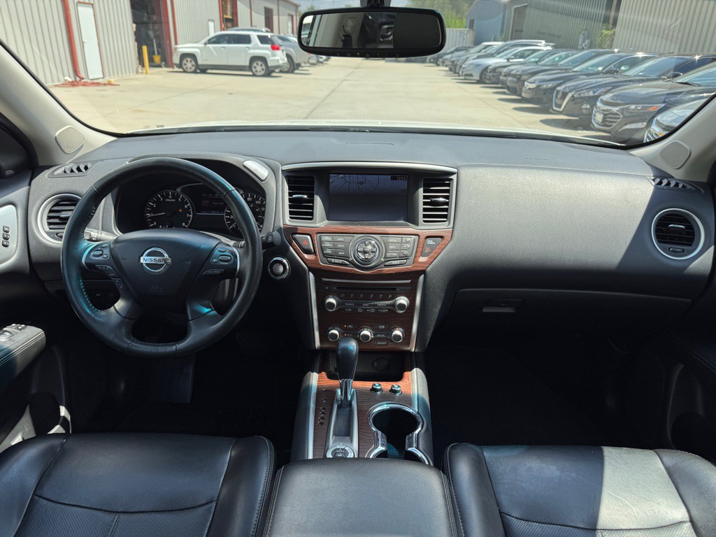 2017 Nissan Pathfinder Image 26
