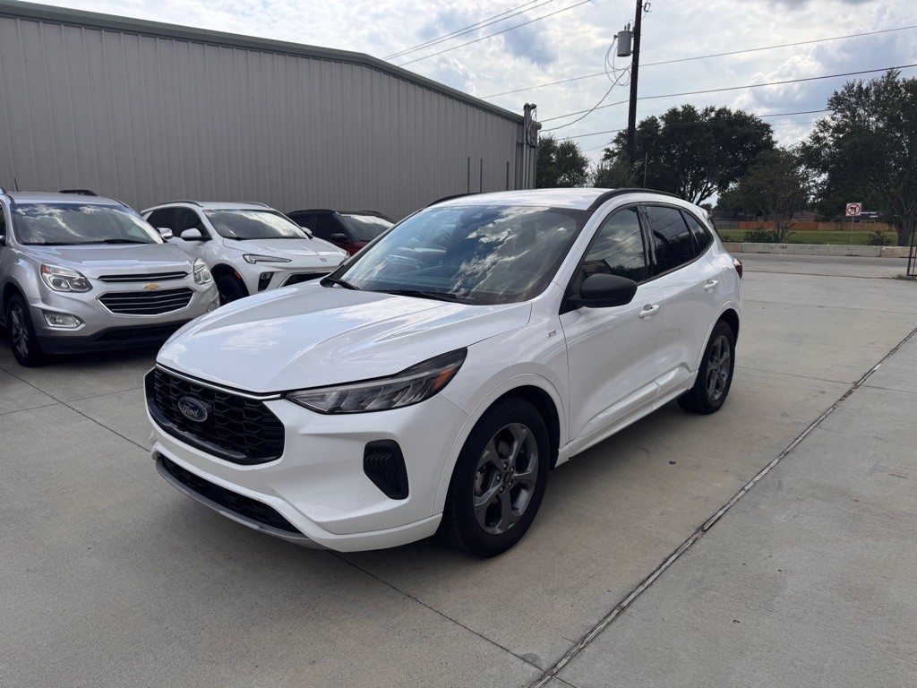 2023 Ford Escape Image 1