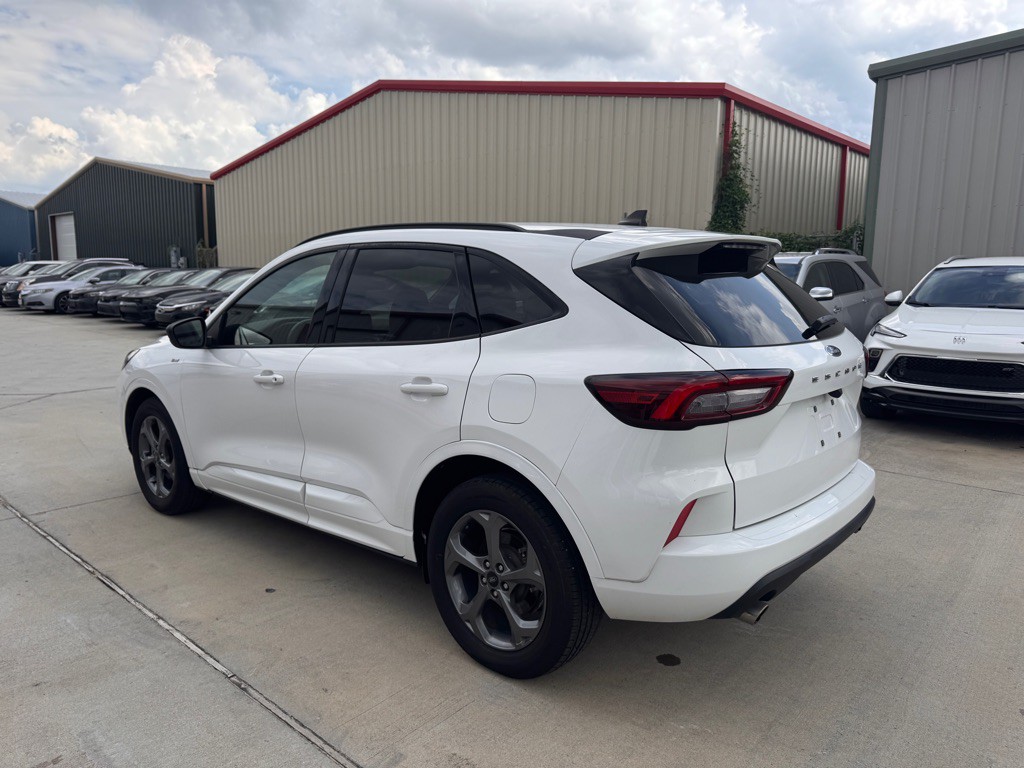 2023 Ford Escape Image 8