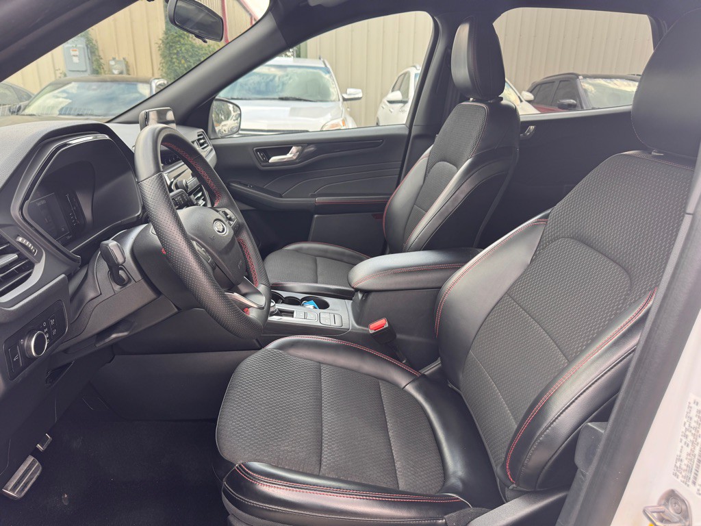 2023 Ford Escape Image 13