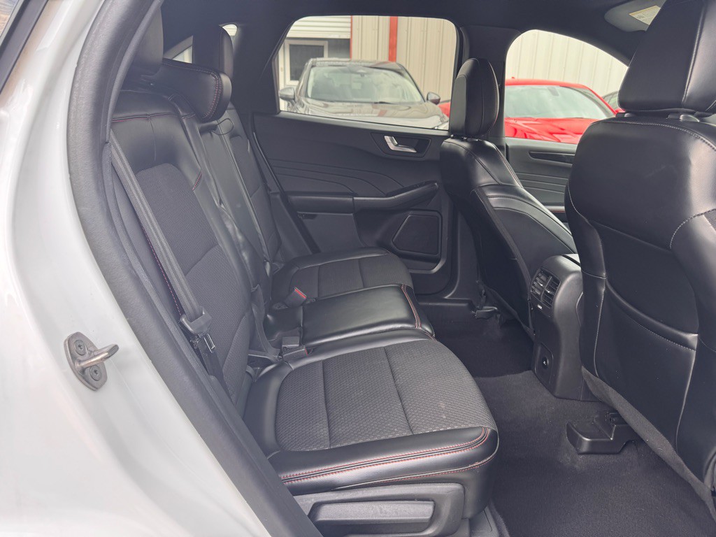 2023 Ford Escape Image 17