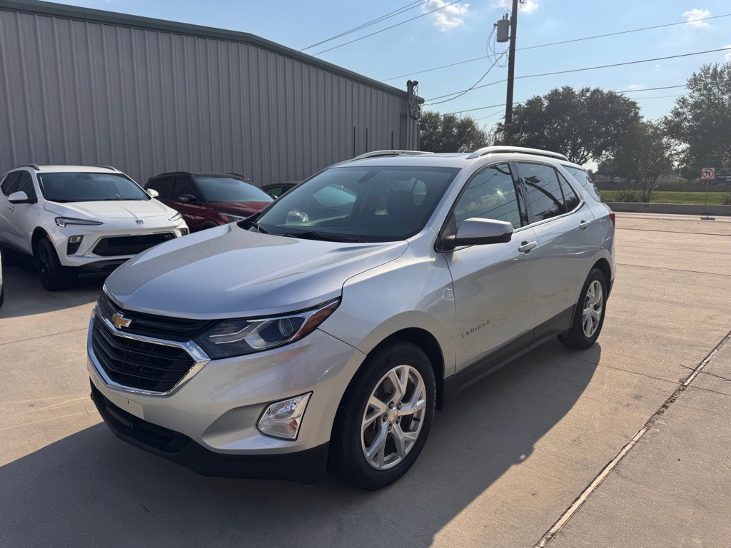 2018 Chevrolet Equinox Image 2