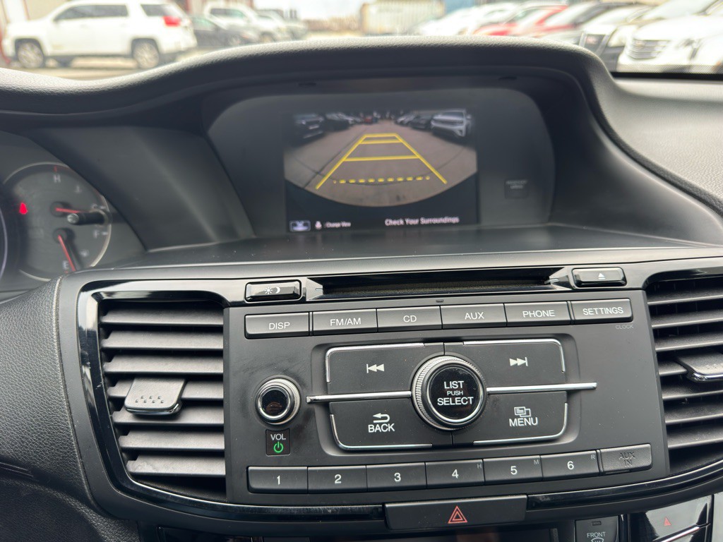 2017 Honda Accord Image 8