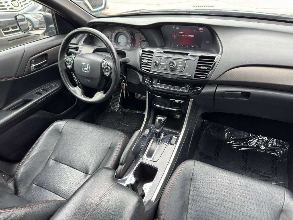 2017 Honda Accord Image 18