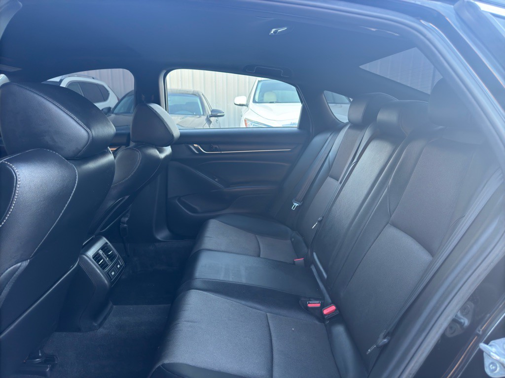 2021 Honda Accord Image 10