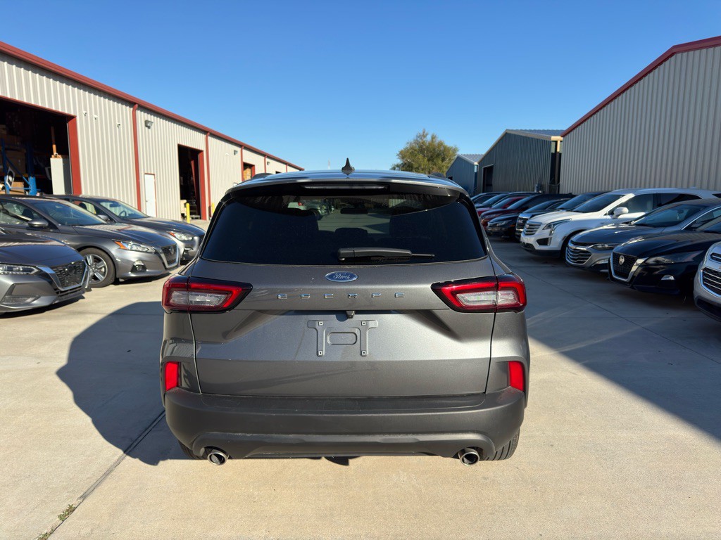 2025 Ford Escape Image 7