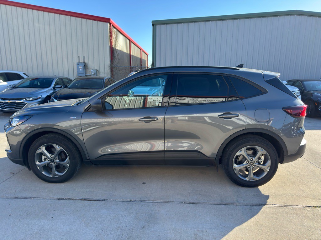 2025 Ford Escape Image 9