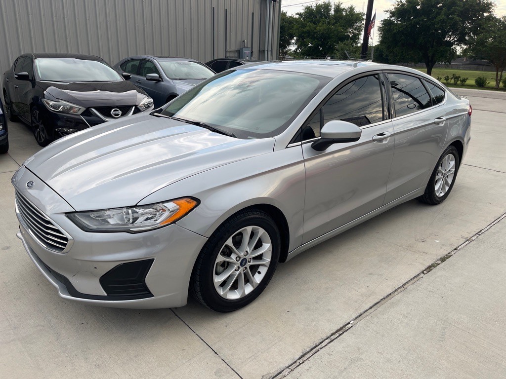 2020 Ford Fusion Image 1