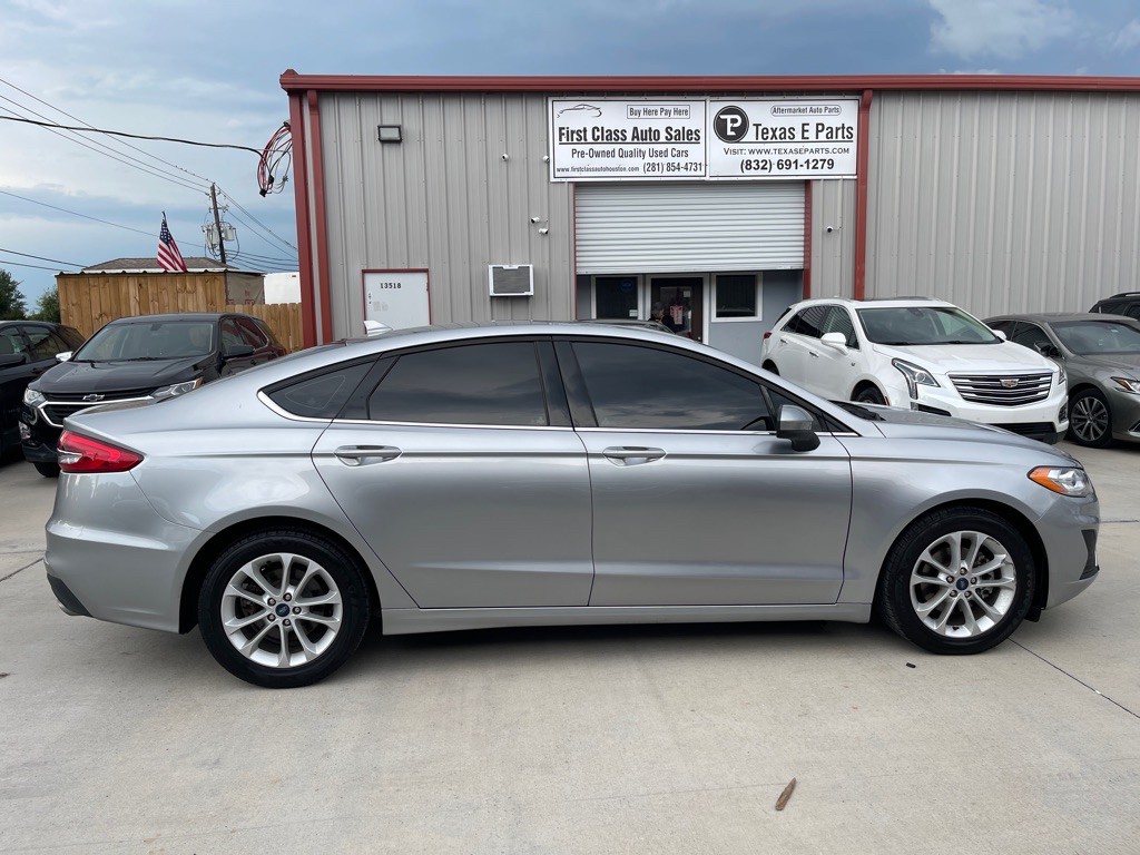 2020 Ford Fusion Image 4