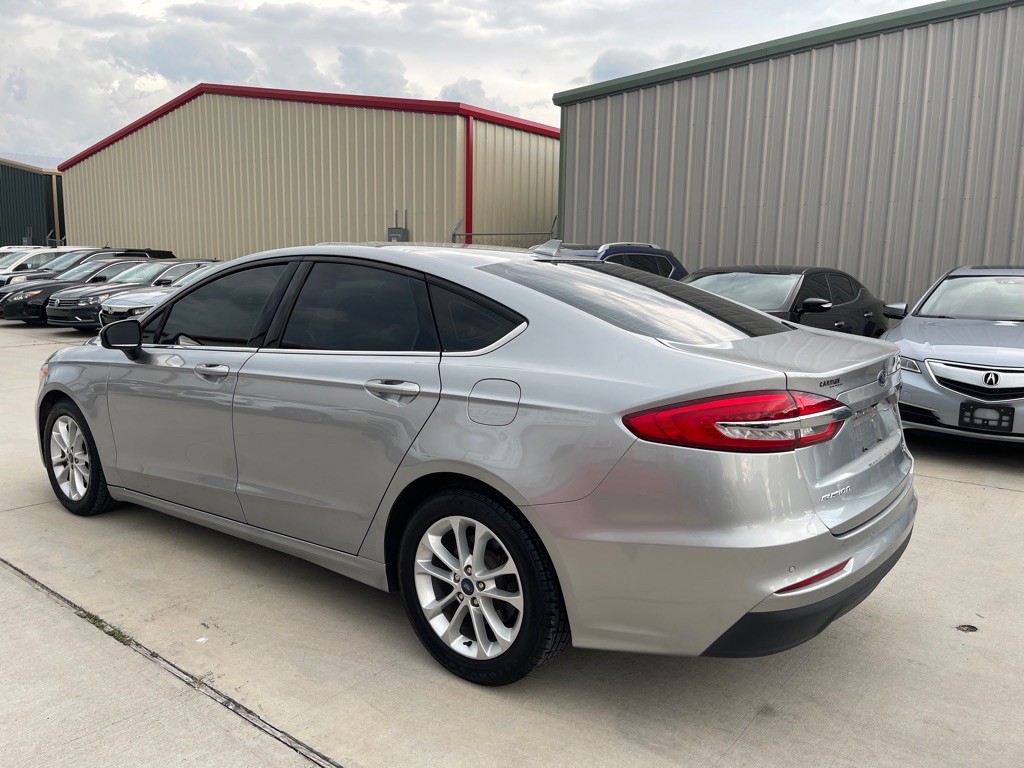 2020 Ford Fusion Image 8