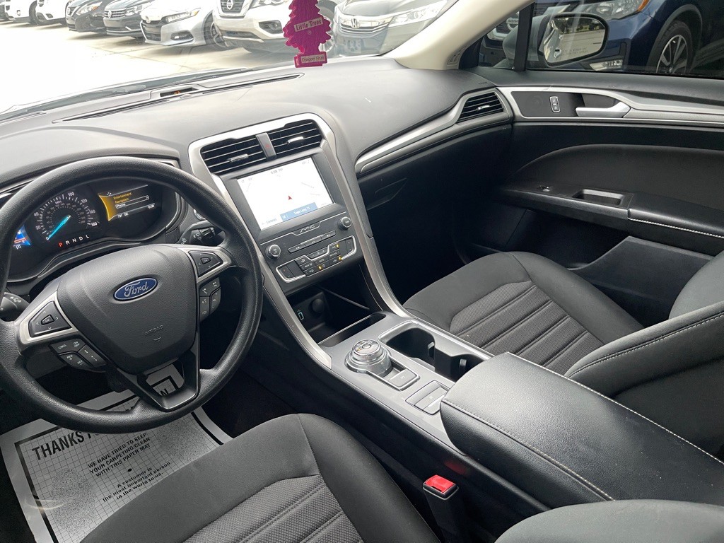 2020 Ford Fusion Image 13