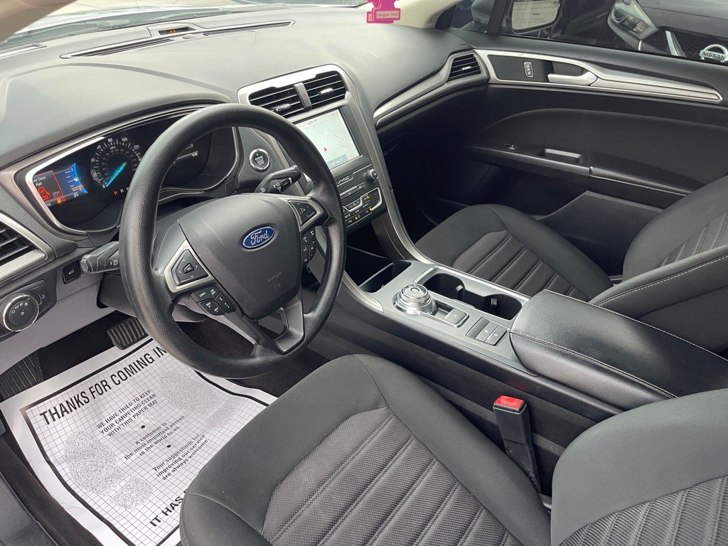2020 Ford Fusion Image 16