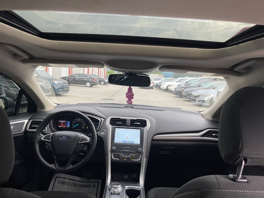 2020 Ford Fusion Image 19