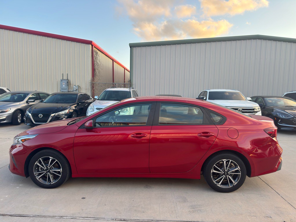 2022 Kia Forte Image 9