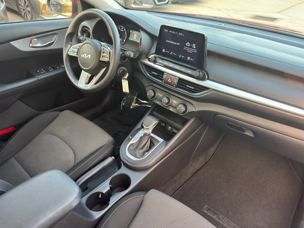 2022 Kia Forte Image 19