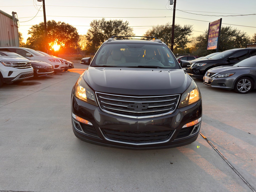 2017 Chevrolet Traverse Image 3