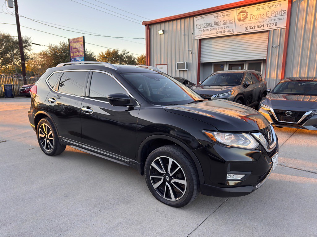 2018 Nissan Rogue Image 4