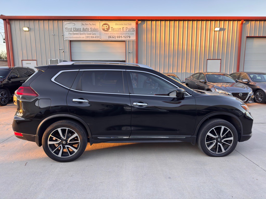 2018 Nissan Rogue Image 5