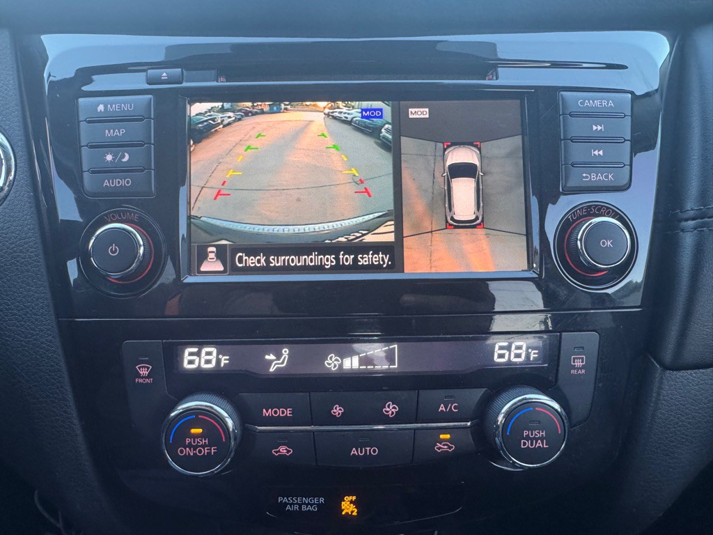 2018 Nissan Rogue Image 12