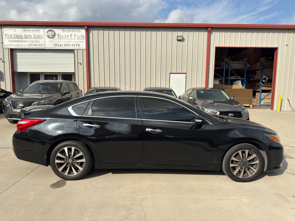 2016 Nissan Altima Image 5