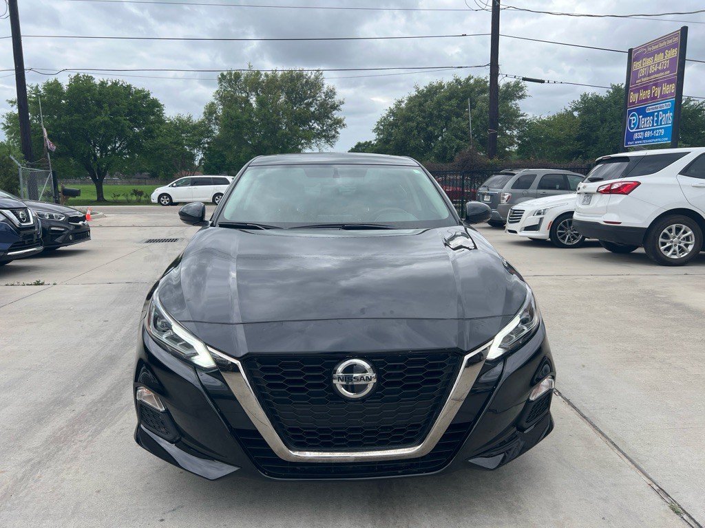 2019 Nissan Altima Image 4