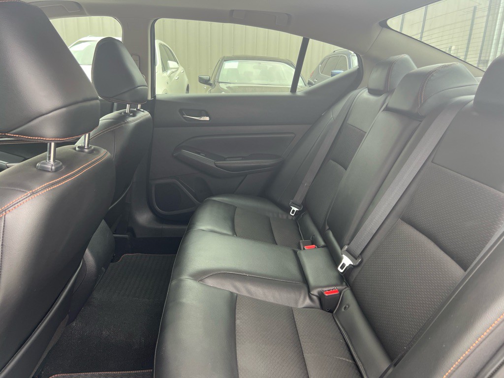 2019 Nissan Altima Image 7