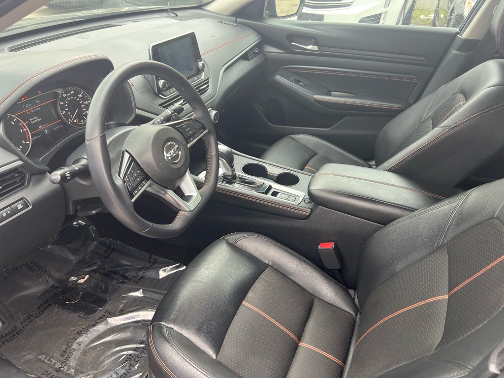 2019 Nissan Altima Image 8