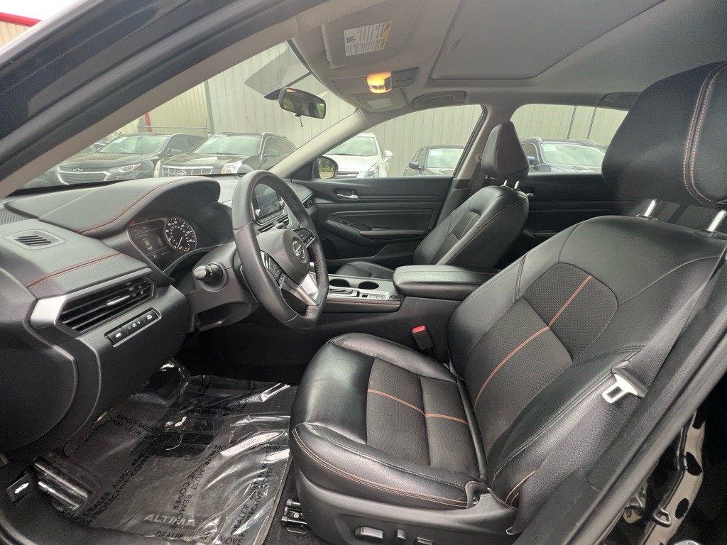 2019 Nissan Altima Image 9