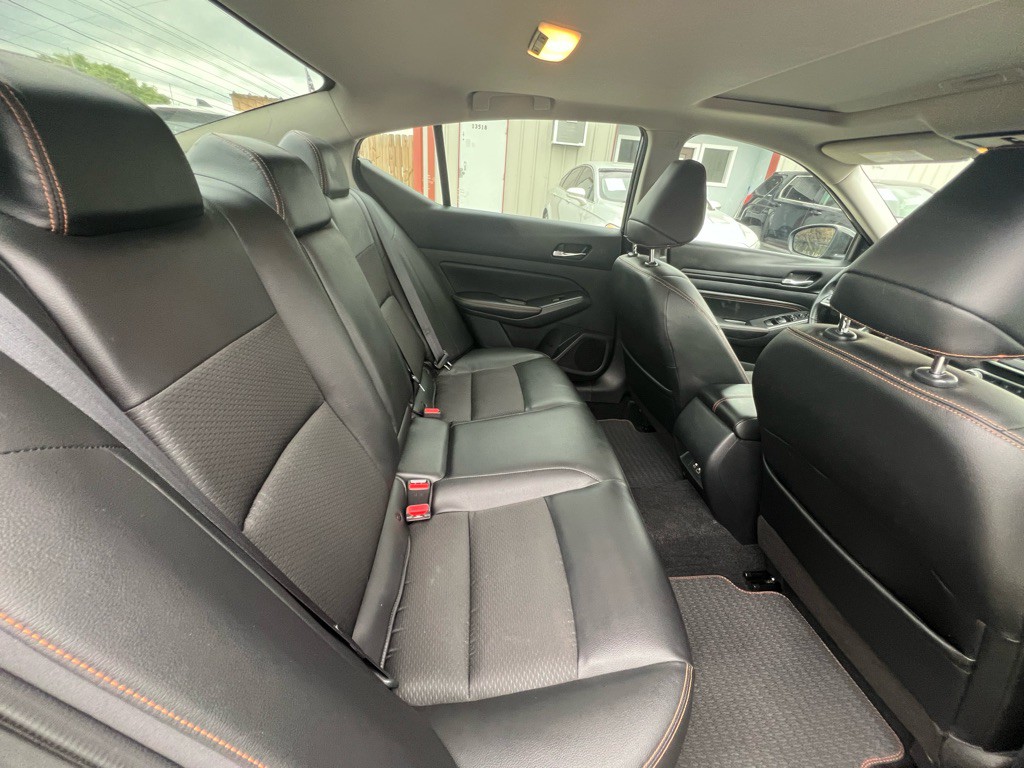 2019 Nissan Altima Image 11