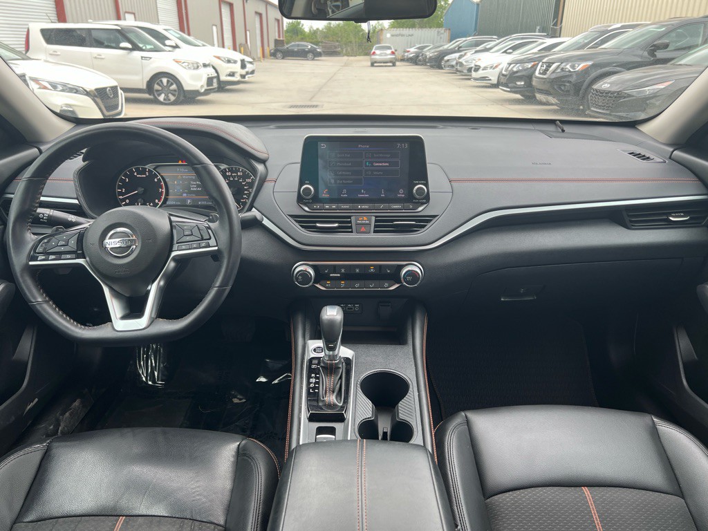 2019 Nissan Altima Image 12
