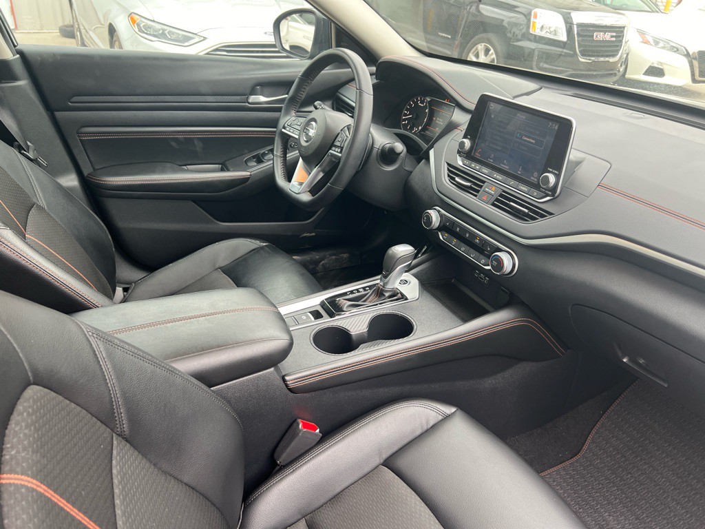 2019 Nissan Altima Image 14