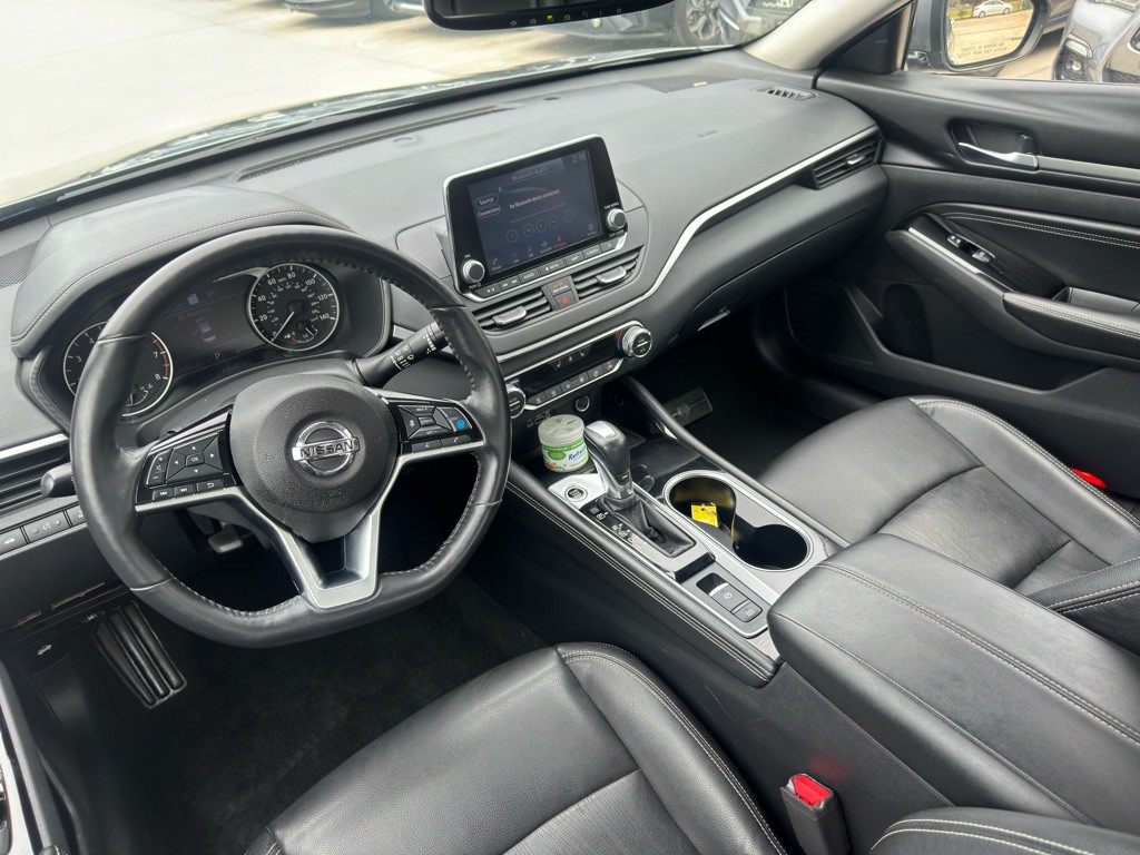 2020 Nissan Altima Image 12