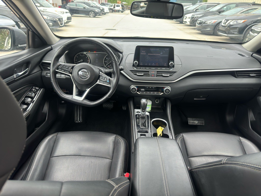 2020 Nissan Altima Image 18
