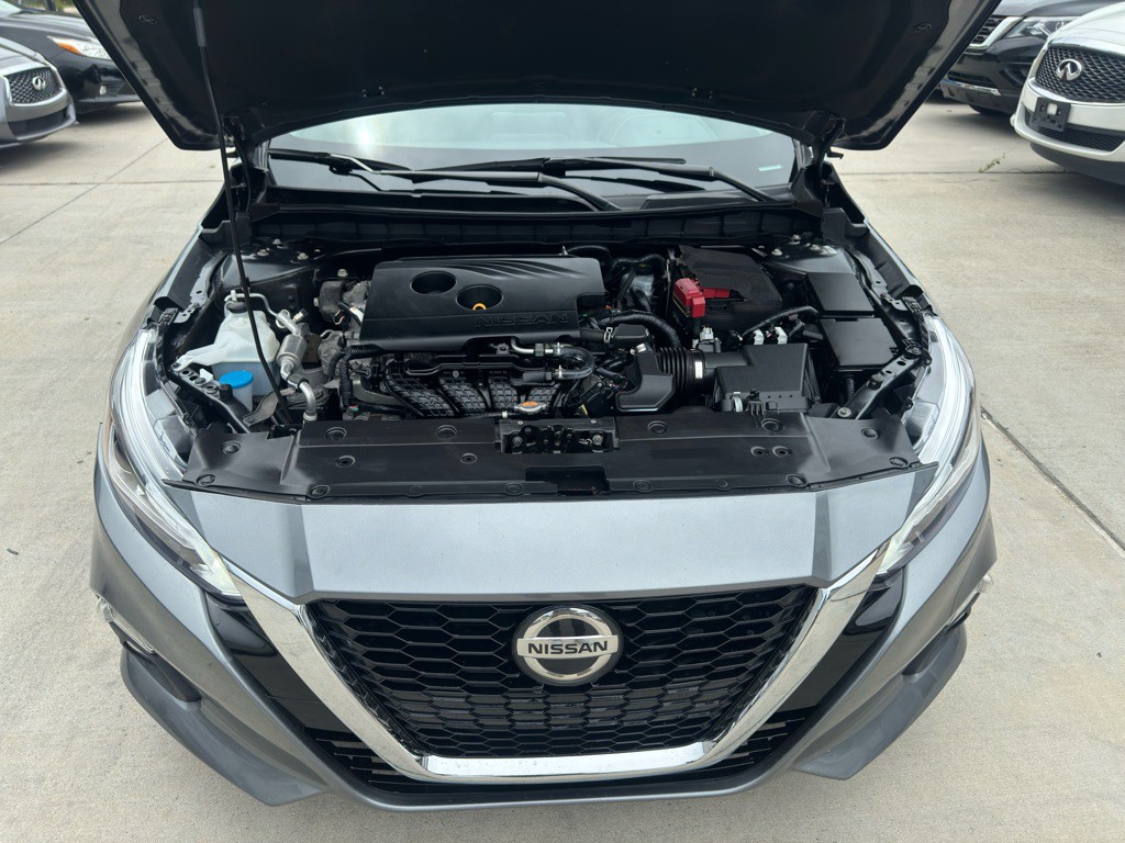 2020 Nissan Altima Image 21