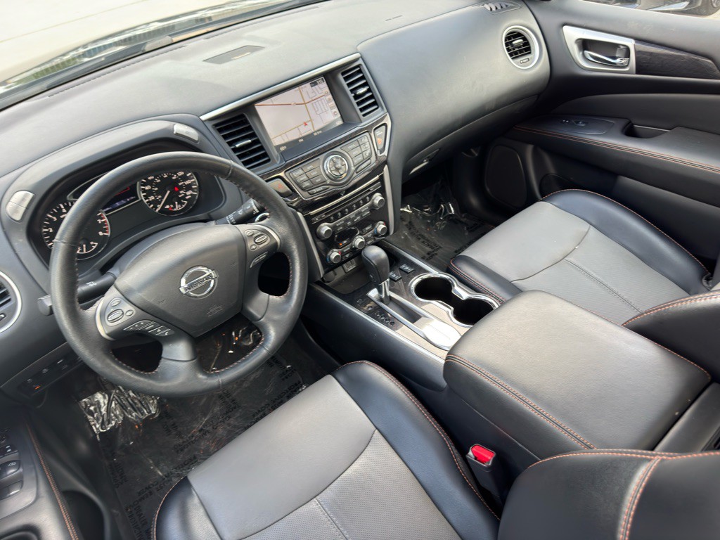 2020 Nissan Pathfinder Image 16