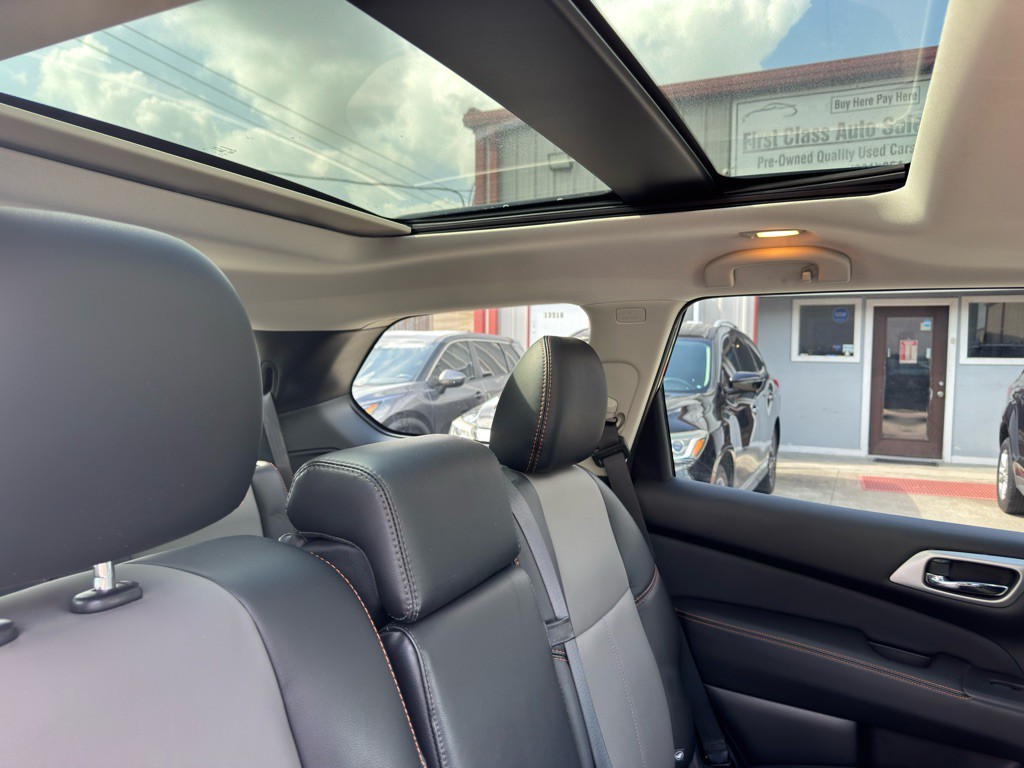 2020 Nissan Pathfinder Image 28