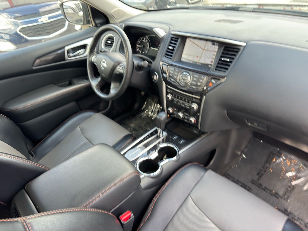 2020 Nissan Pathfinder Image 30
