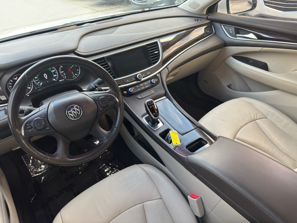 2017 Buick Lacrosse Image 11