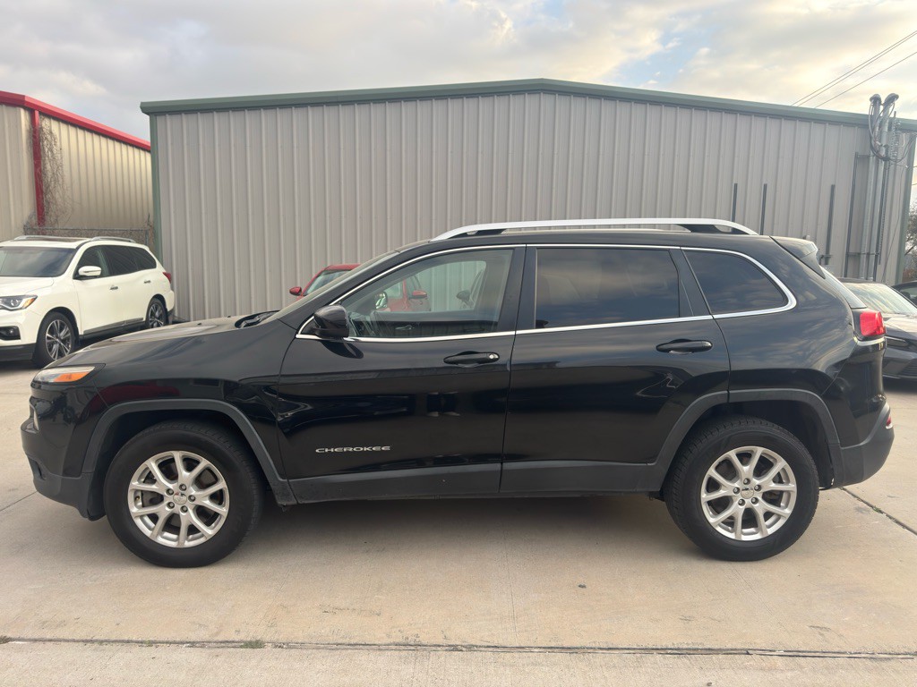 2016 Jeep Cherokee Image 10