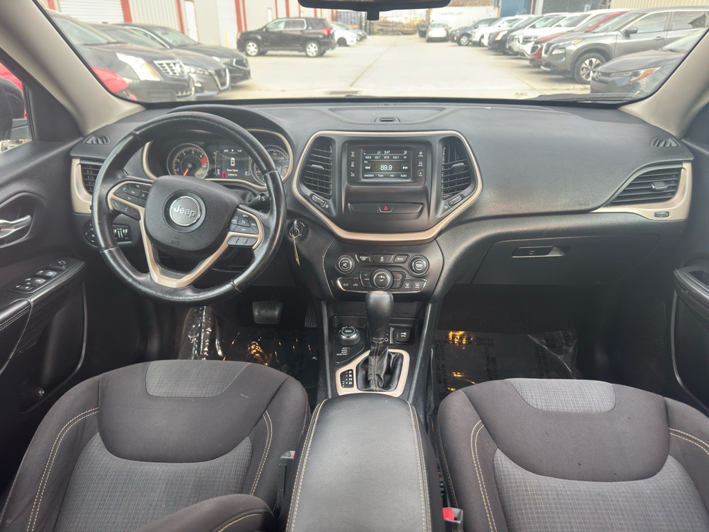 2016 Jeep Cherokee Image 18