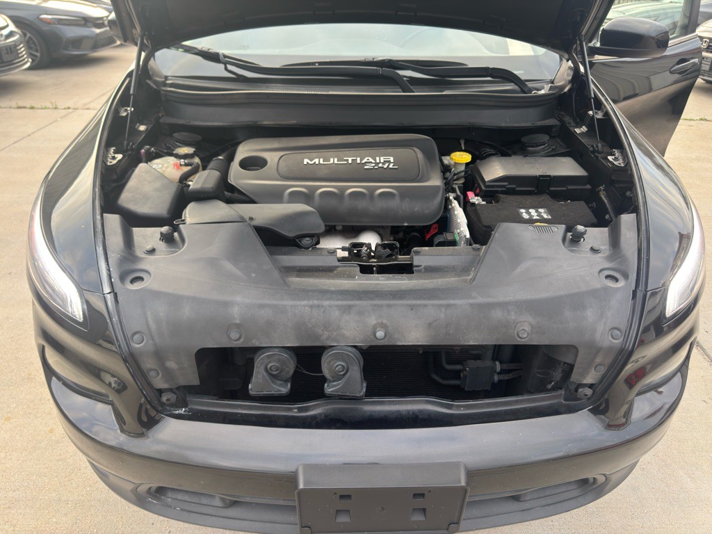 2016 Jeep Cherokee Image 22