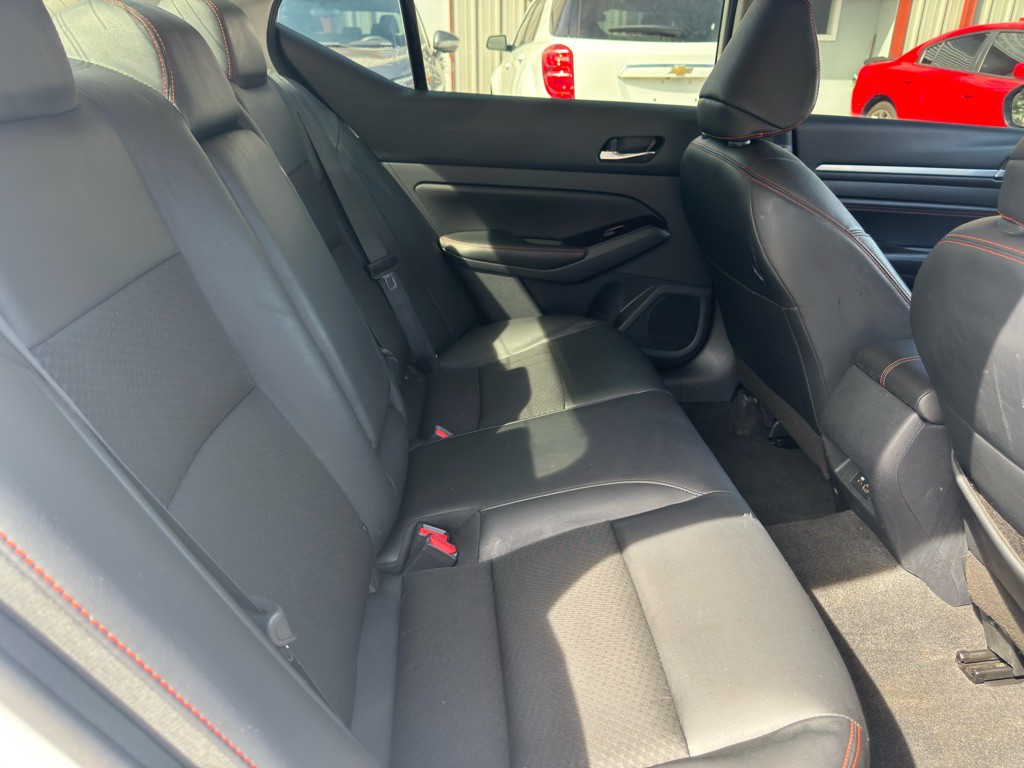 2023 Nissan Altima Image 15
